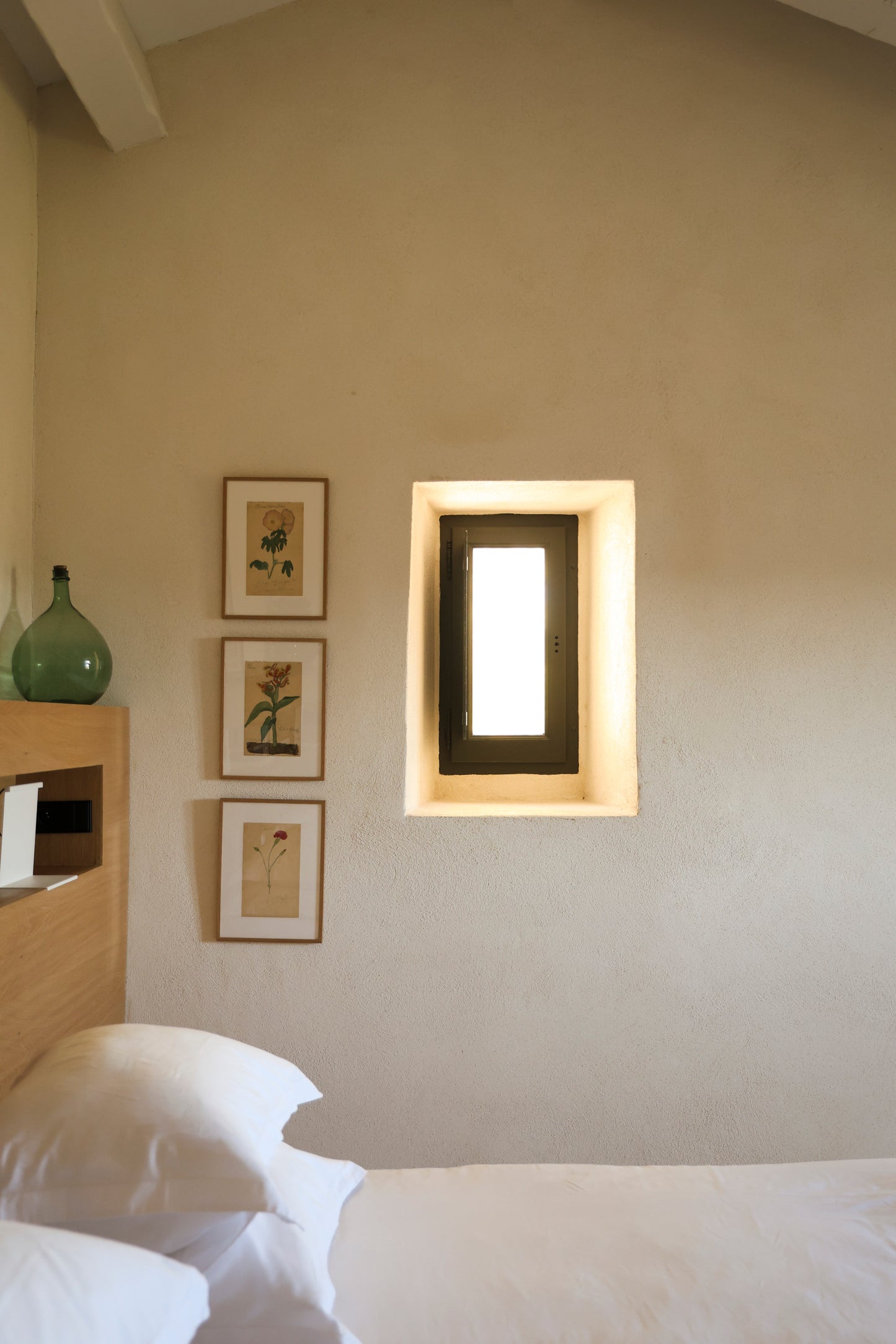SUITE FAMILIALE AVEC 2 CHAMBRES VUE JARDIN - CLOÎTRE C6