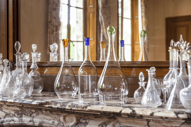 Carafe à vin perchée