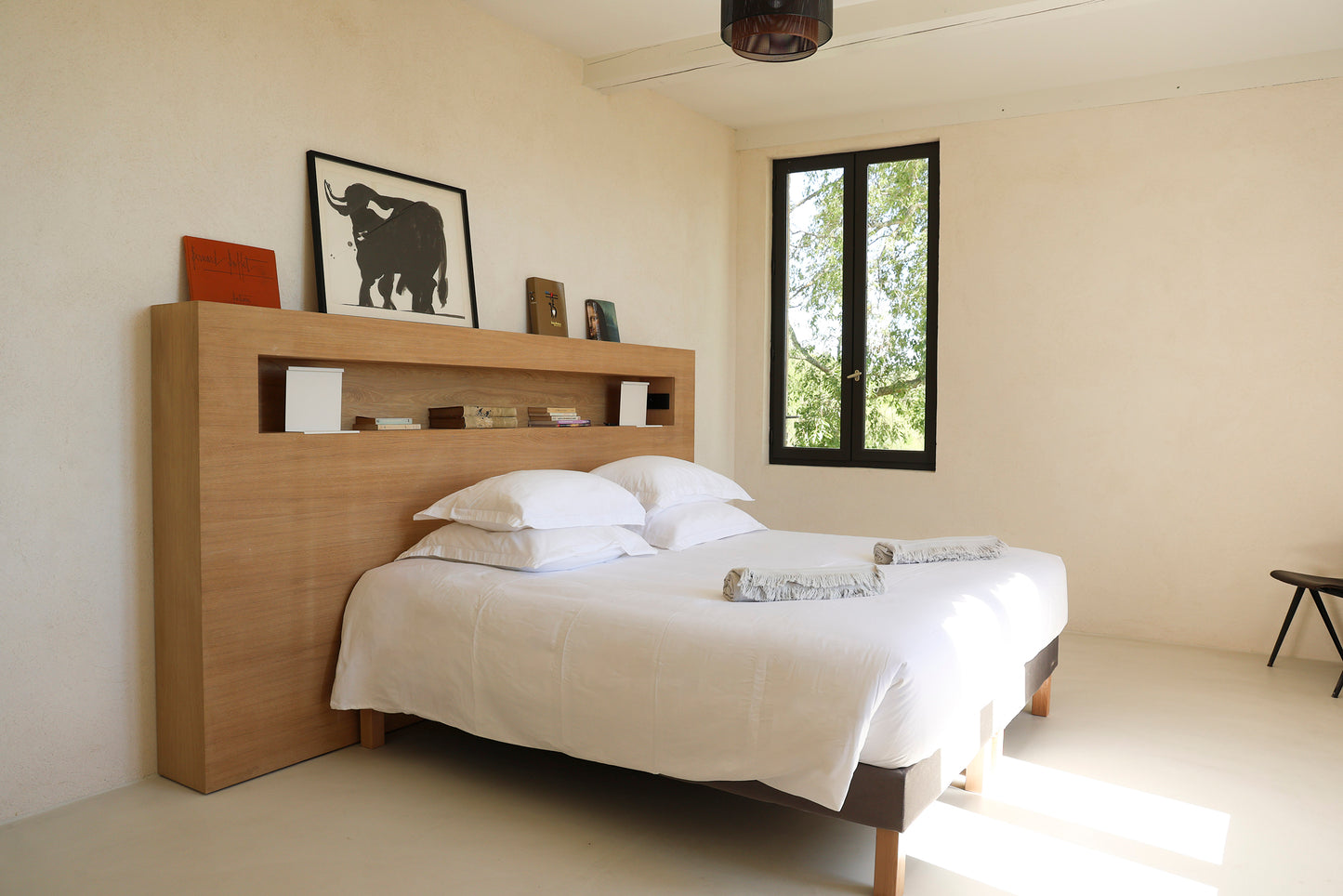 CHAMBRE VUE JARDIN : RÉFECTOIRE R2
